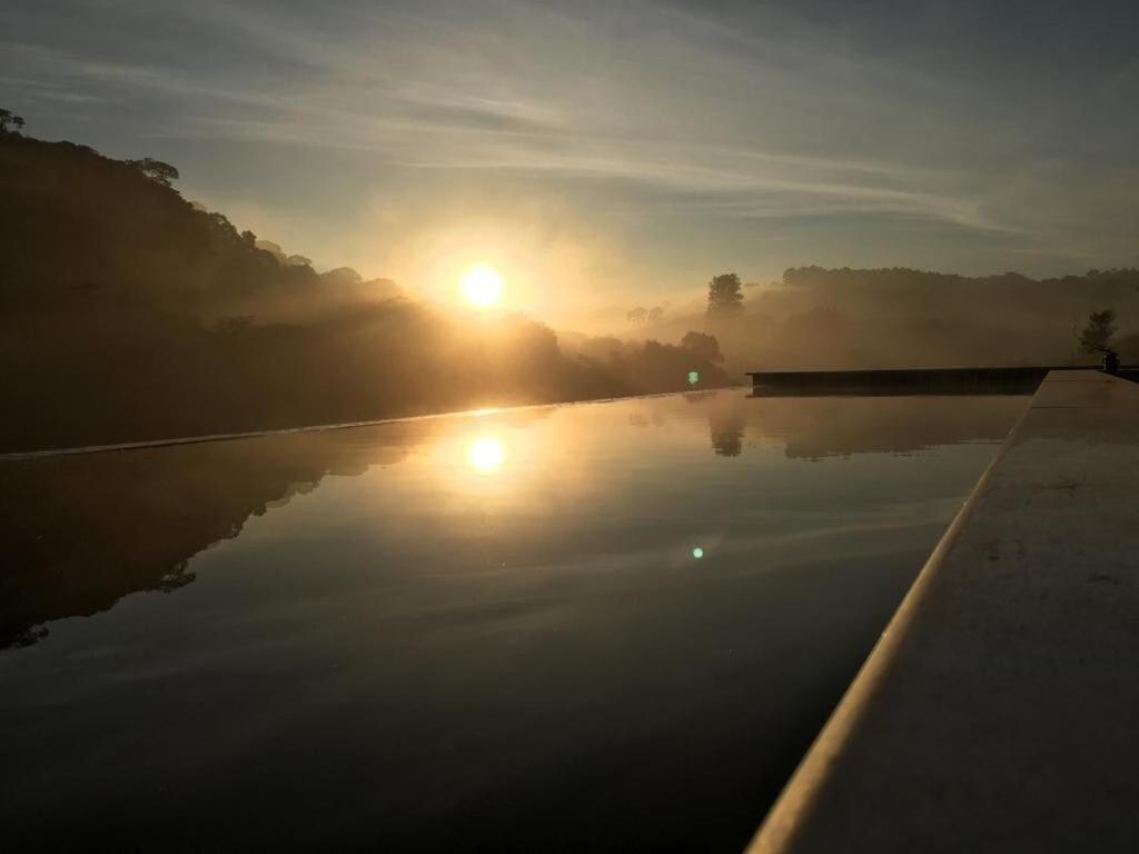 Chale Do Lago Super Luxo Cunha Luaran gambar
